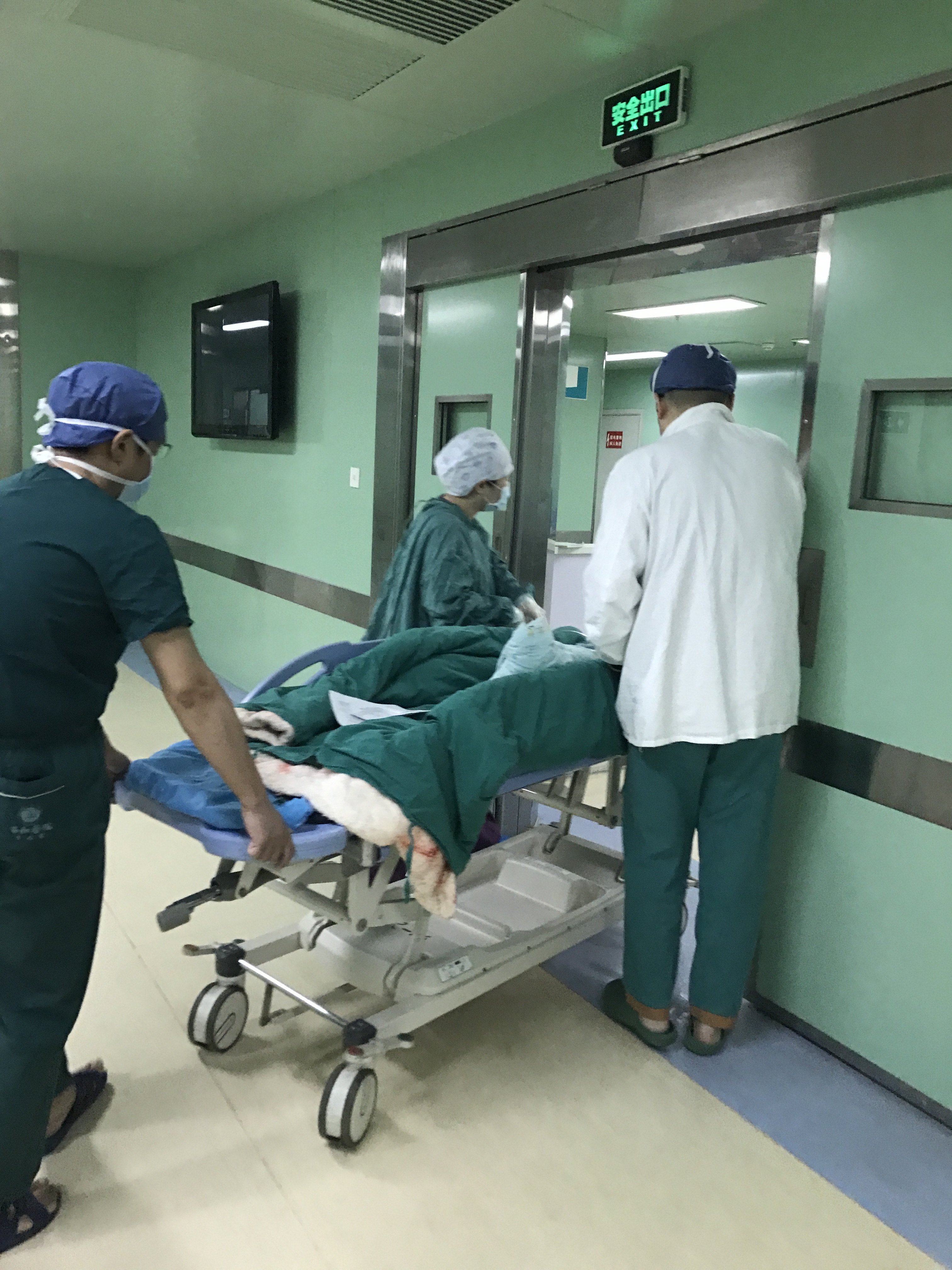 孕妇夹层急诊手术顺利康复中