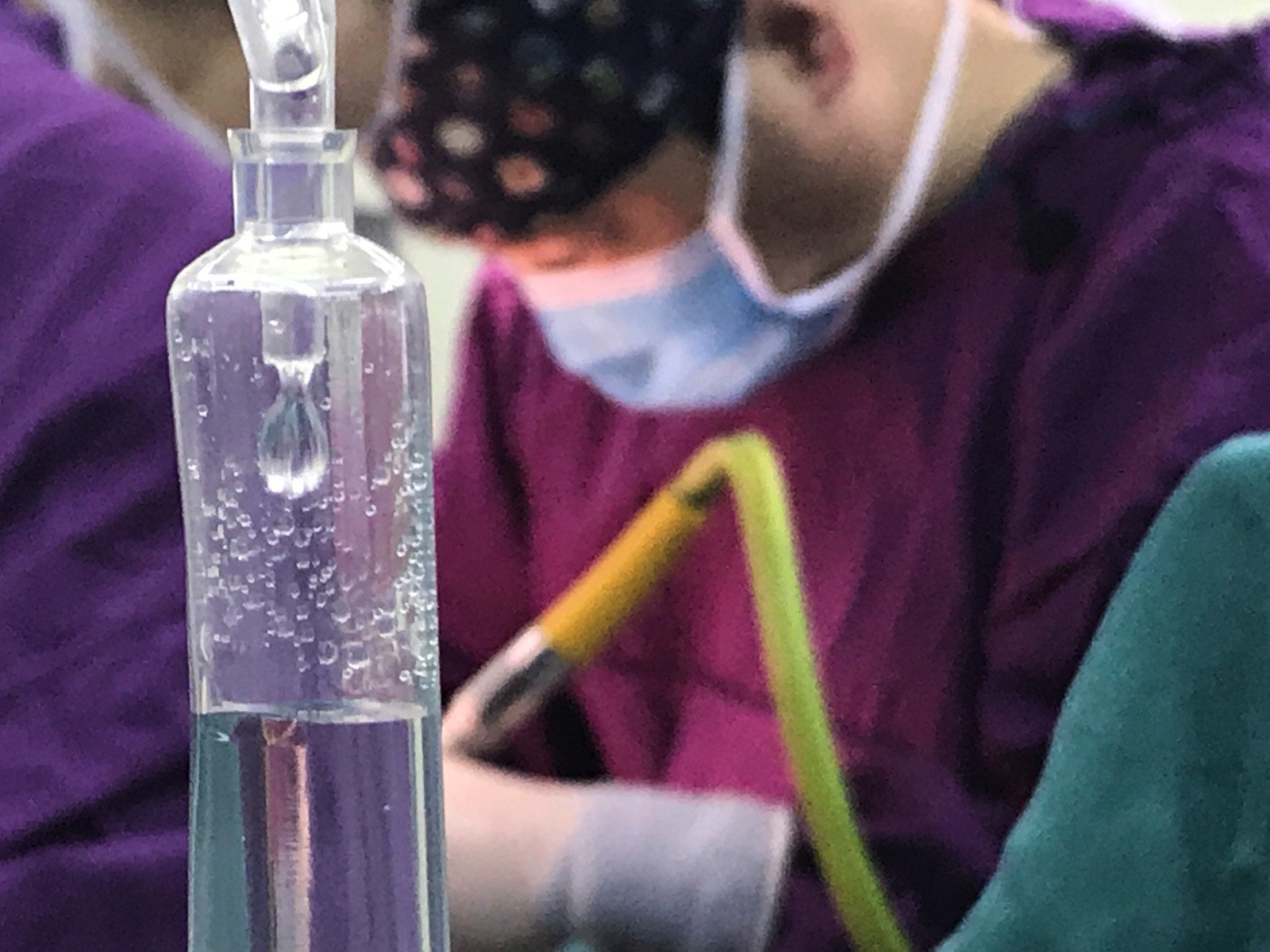 卢丙仑教授:这些人不适合做埋线双眼皮 为什么