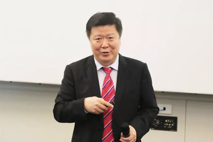 李忠:圈粉无数的著名中医肿瘤临床与健康科普