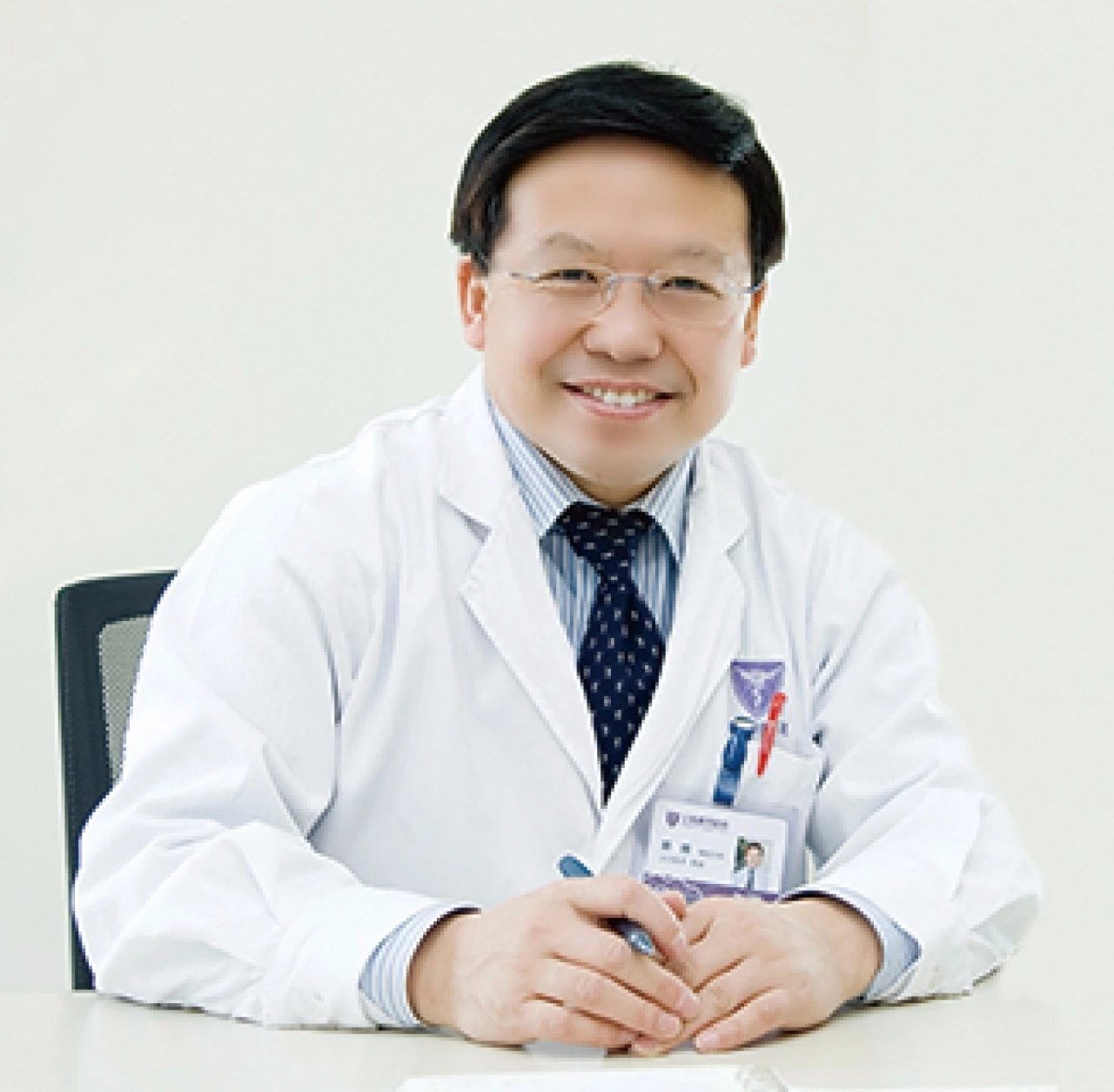 刘兴洲教授目前担任中国抗癫痫协会立体定向脑电图与脑定位学专业委员