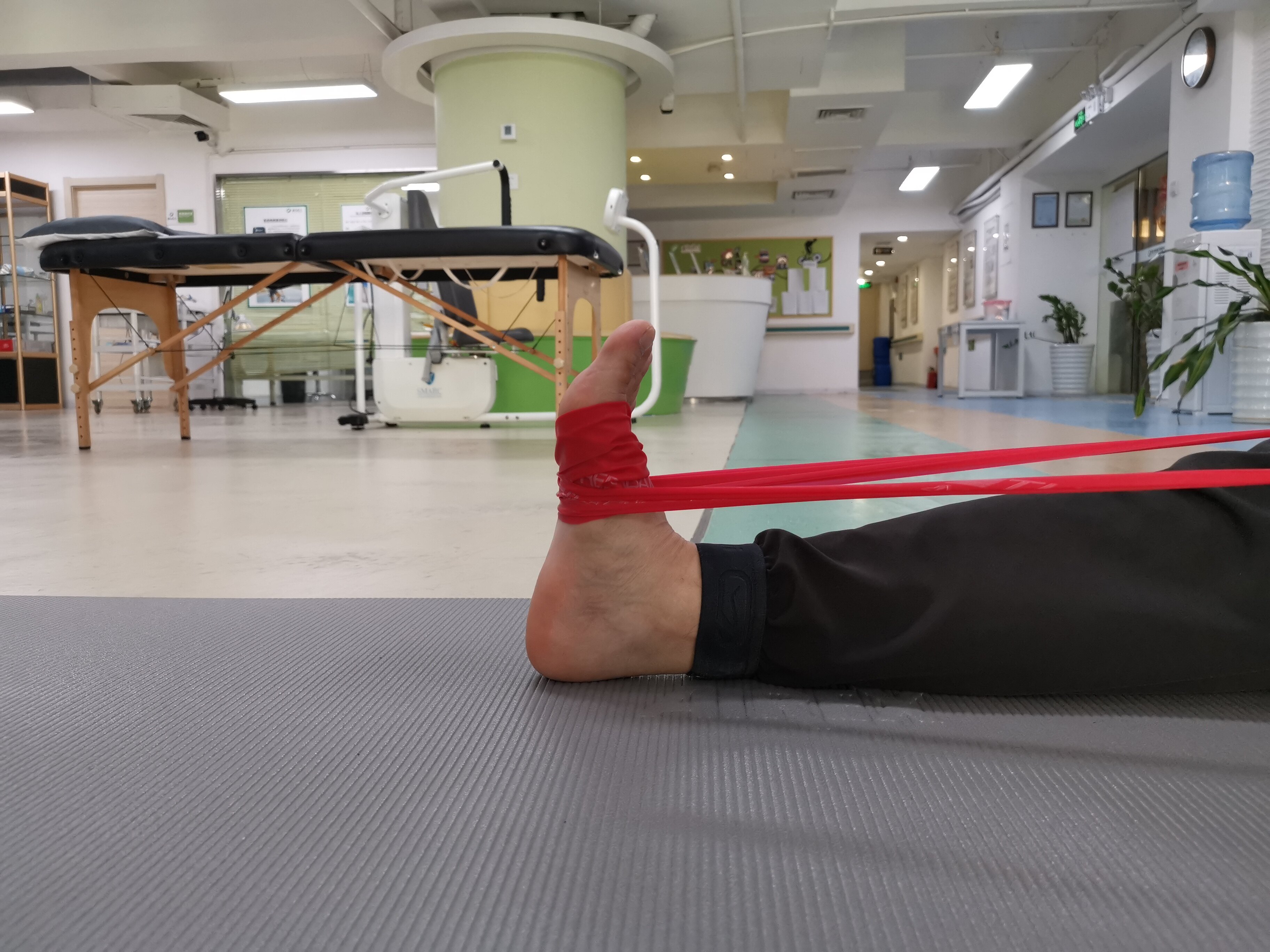 陈旧性踝关节扭伤的功能康复训练方法