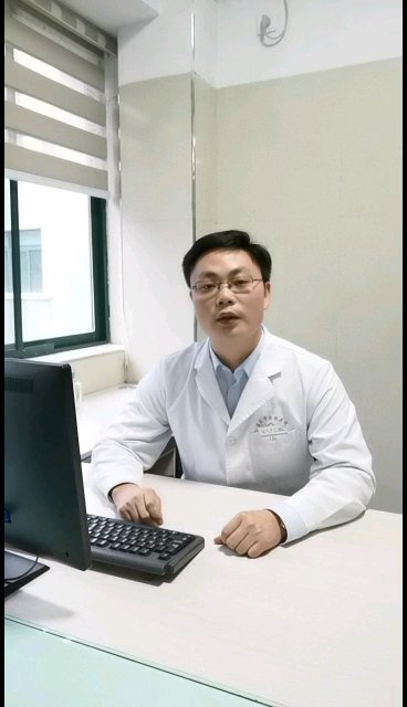 关注产后抑郁症，产后持续两周情绪问题及早评估治疗。