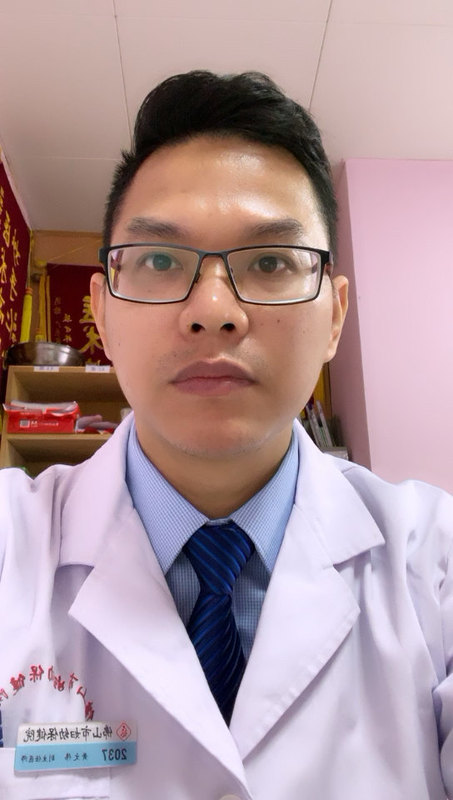 婴儿脐疝的症状是什么，该怎么办？