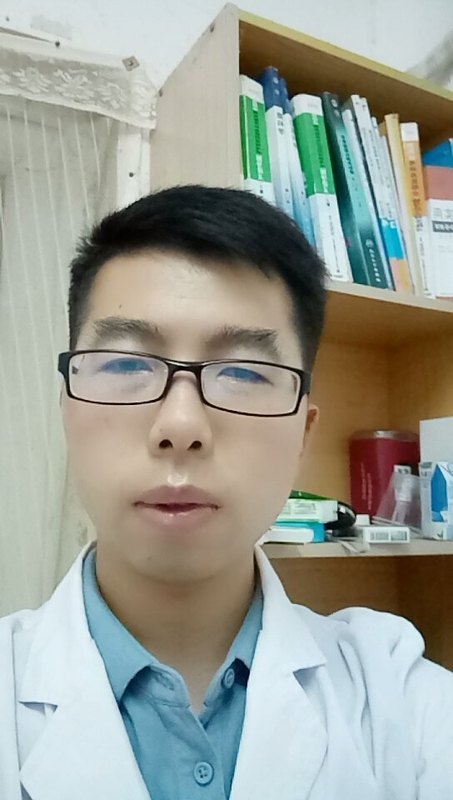 耳朵流脓流水是怎么回事？