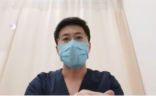 胃里不舒服呕吐出血，怎么办？