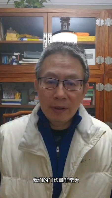 面瘫表情训练对面瘫没有帮助。