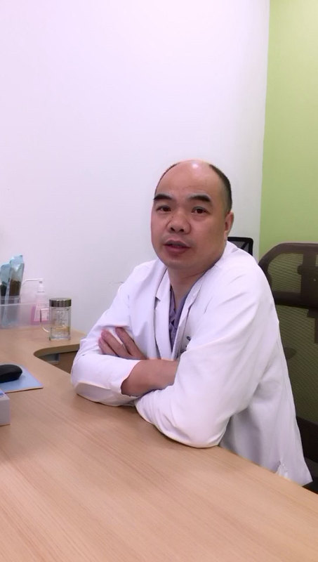 小儿消化道畸形涉及的疾病较多，根据不同疾病不同的孩子选择不同的治疗方式，微创治疗具有一定的优势。