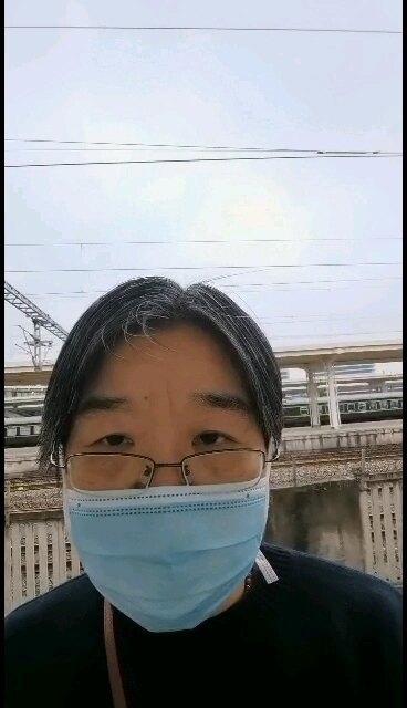外阴尖锐湿疣和外阴假性湿疣的诊断和治疗。
