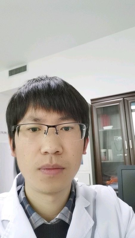 婴儿舌头上有白苔是怎么回事